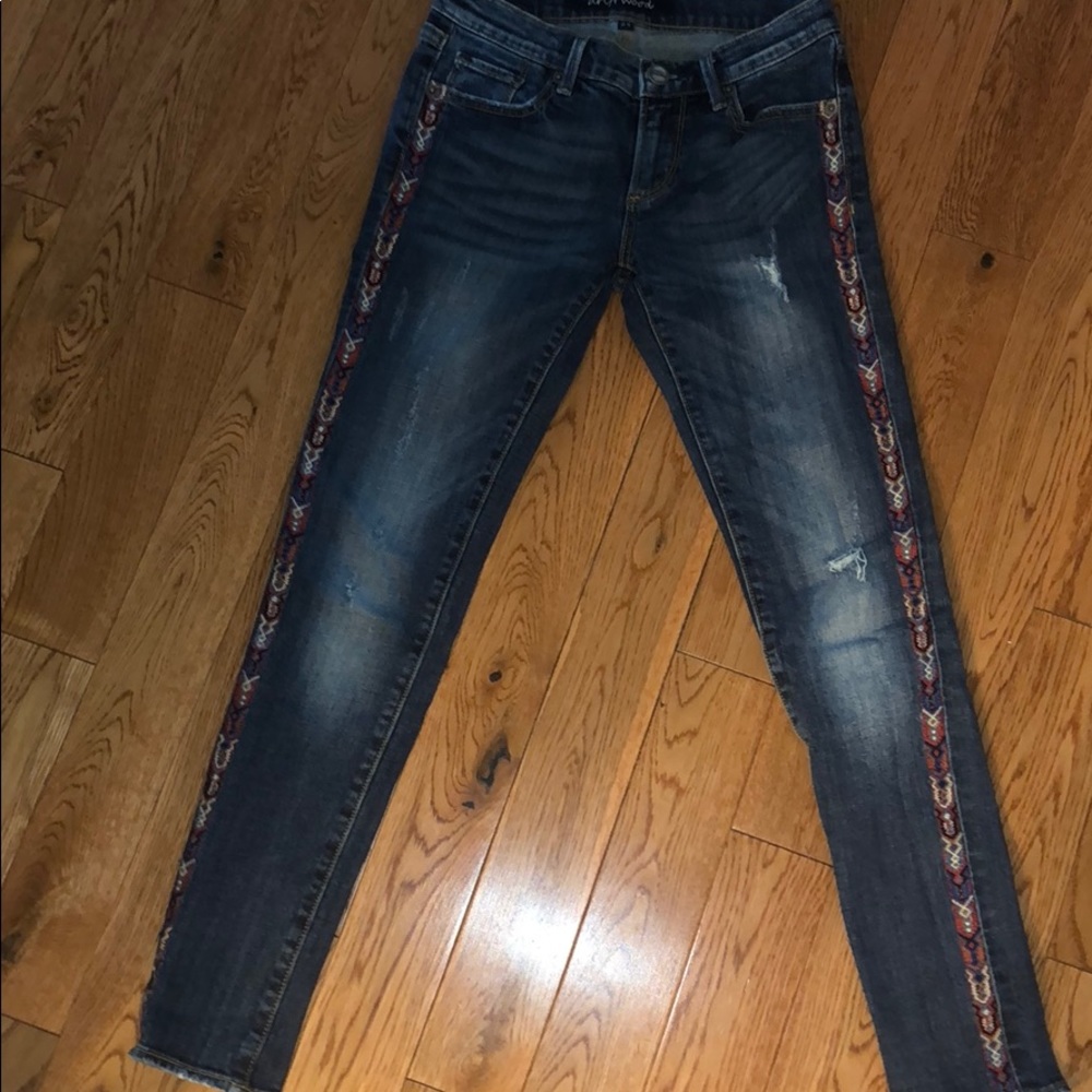 Embroidered Ankle Skinny by Driftwood